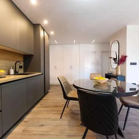 Exclusive Pool & Spa Orange Apartman *