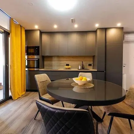 Exclusive Pool & Spa Orange Apartman